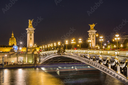 Pont Alexandre-III de nuit