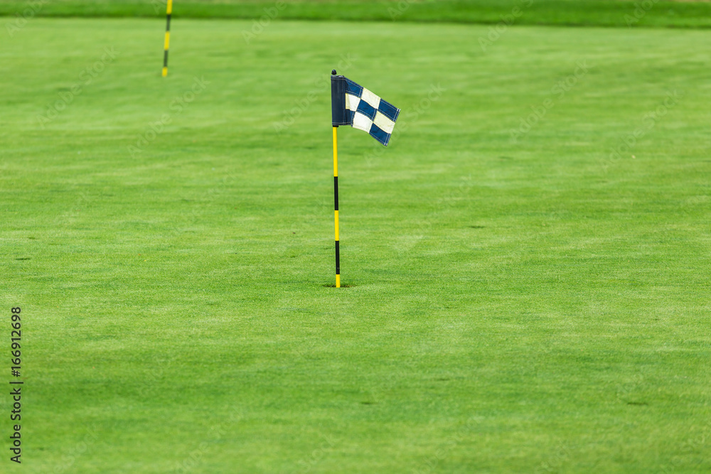 Obraz premium Golf course in the countryside.