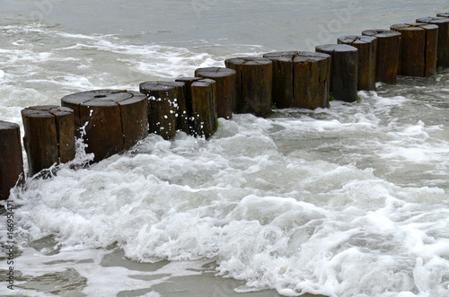 Buhnen in der Ostsee photo