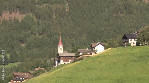 Osttirol, Pustertal, Pustertaler Höhenstraße, Lienzer Dolomiten, Berg, Tal, Straße, Bergstraße, Dorf, Sommer, Zentralalpen, photo