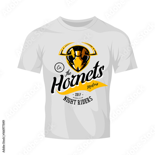 Vintage furious hornet bikers gang club vector logo concept isolated on white t-shirt mockup.
Street wear mascot badge design. Premium quality wild insect emblem t-shirt tee print illustration.