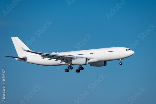 Airbus A330-200 landing photo
