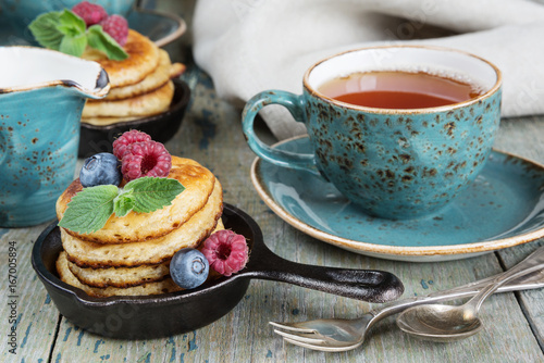 Pancakes with berries
