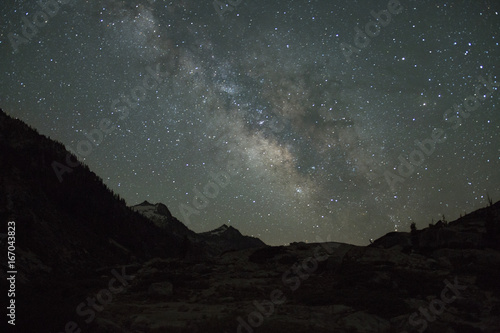 Canvas Print Milky way over the mountains in Northern California