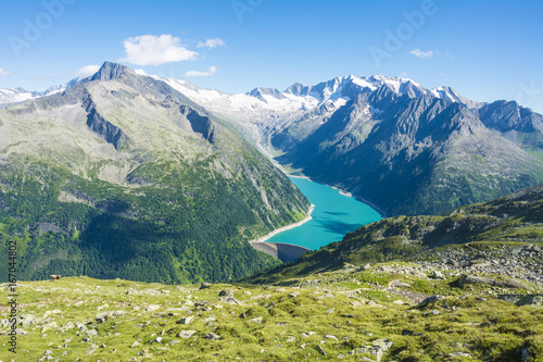 Fototapeta Naklejka Na Ścianę i Meble -  Wandern im Zillertal  in Tirol 
