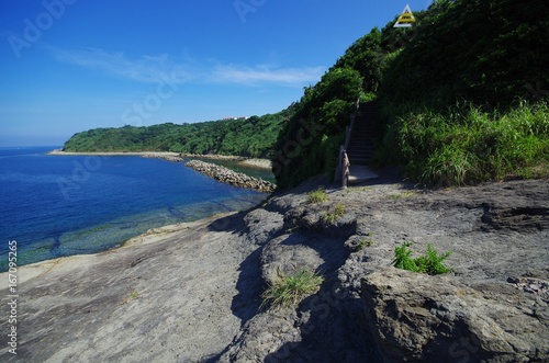 伊王島の海辺と岩場