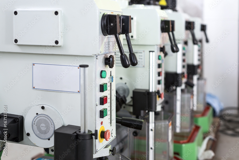 Benchtop vertical drilling machines. Benchtop vertical drilling machines.