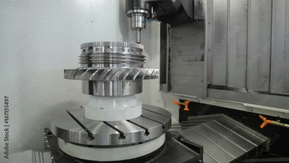 CNC milling machine produces a large part machining. CNC milling machine produces a large part machining.