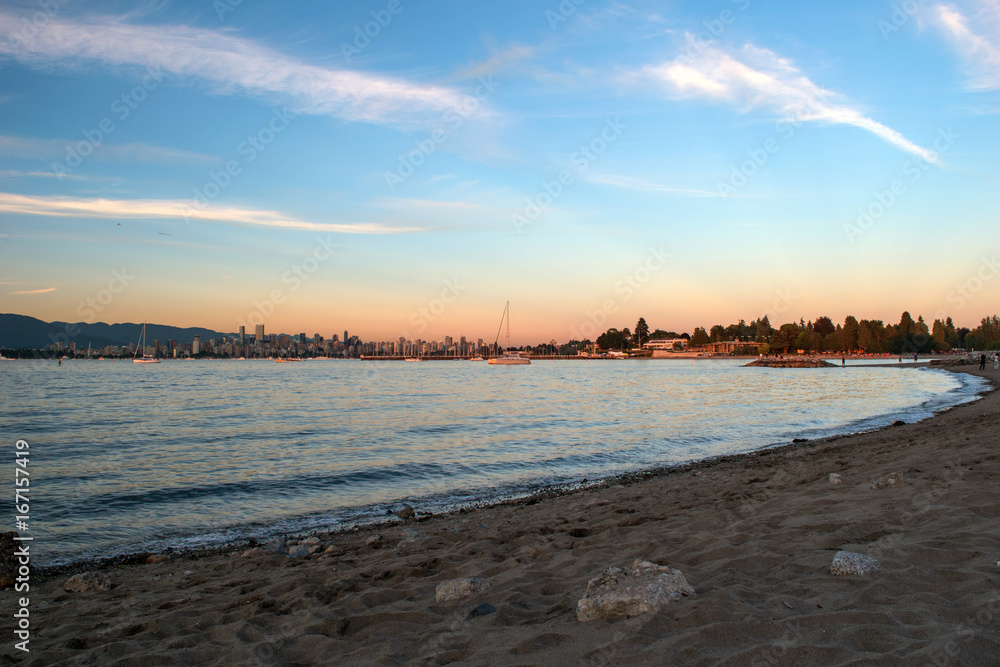 Fototapeta premium Sunset at a Vancouver Beach