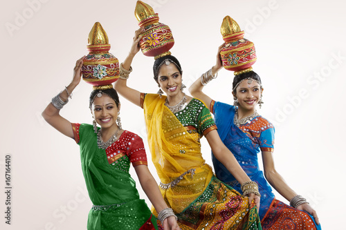 Gujarati women holding a kalash 