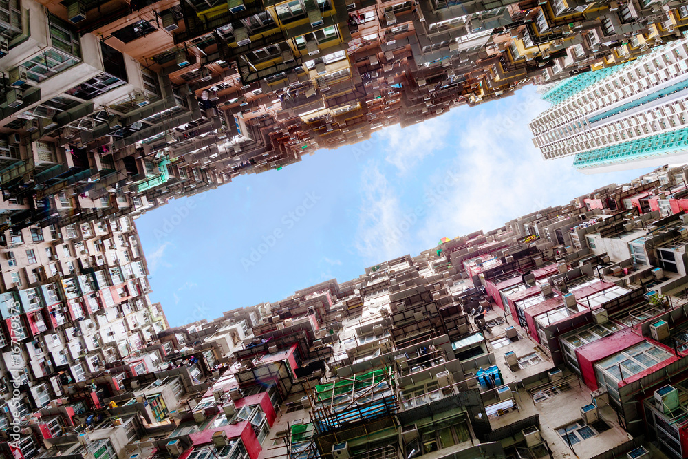 Fototapeta premium Zatłoczona obudowa w Hongkongu