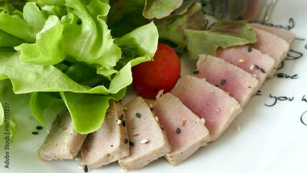 Tuna salad with fresh vegetable
Tuna salad with fresh vegetable
