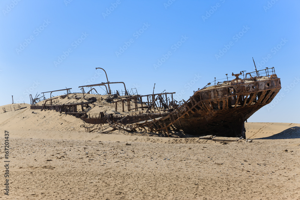 Shipwreck Eduard Bohlen - Skeleton Coast - Namibia