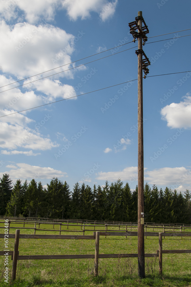 Obraz premium Transmission tower old