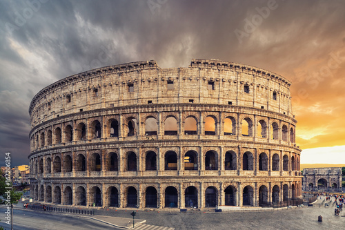 Tablou pe pânză The Colosseum or Flavian Amphitheatre (Amphitheatrum Flavium or Colosseo)
