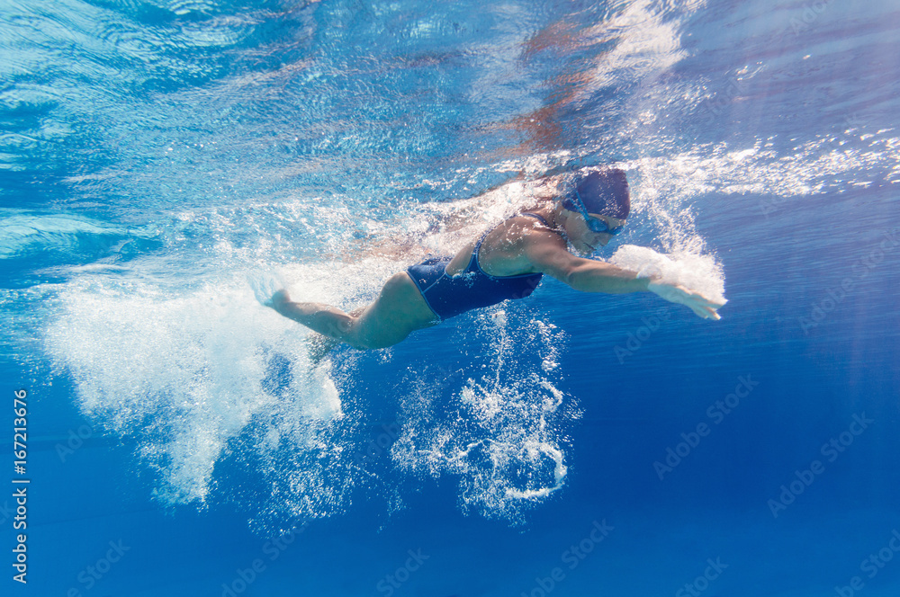 Swimmer in motion Swimmer in motion