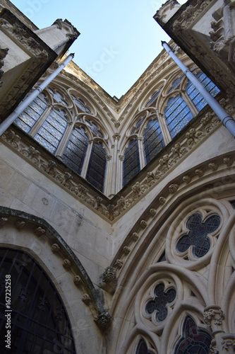 Claustro de una catedral.