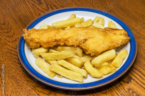 イギリスのフィッシュ&チップス　British style fish and chips