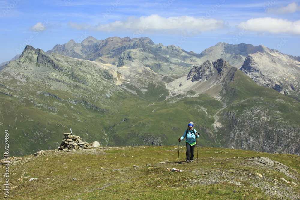 Fototapeta premium Gipfel Roccabella 2730m, Blick ins Val d´Agnel