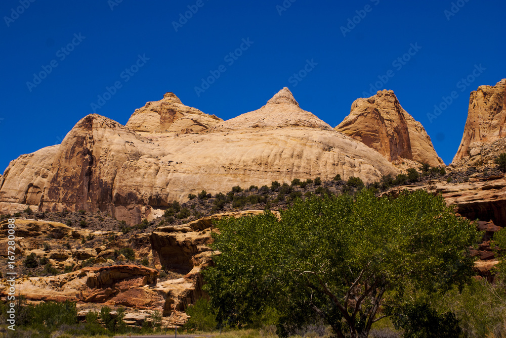Sandstone Buttes at Capital Reef Sandstone Buttes at Capital Reef