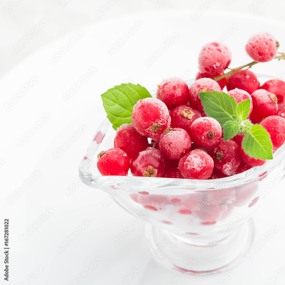 Frozen red currant with mint