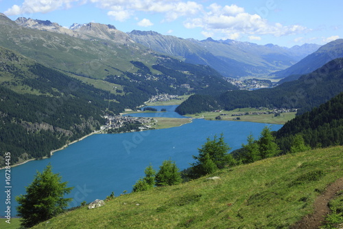 Marmorè, Blick auf Silvaplana- , Champfer- und St. Moritzer See.