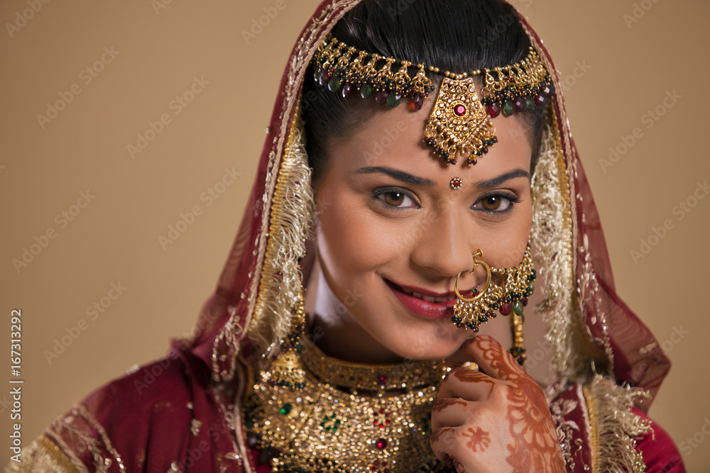 Portrait of a Gujarati bride 