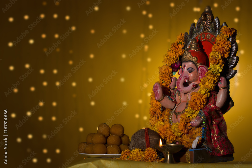 Ganesh idol and laddus