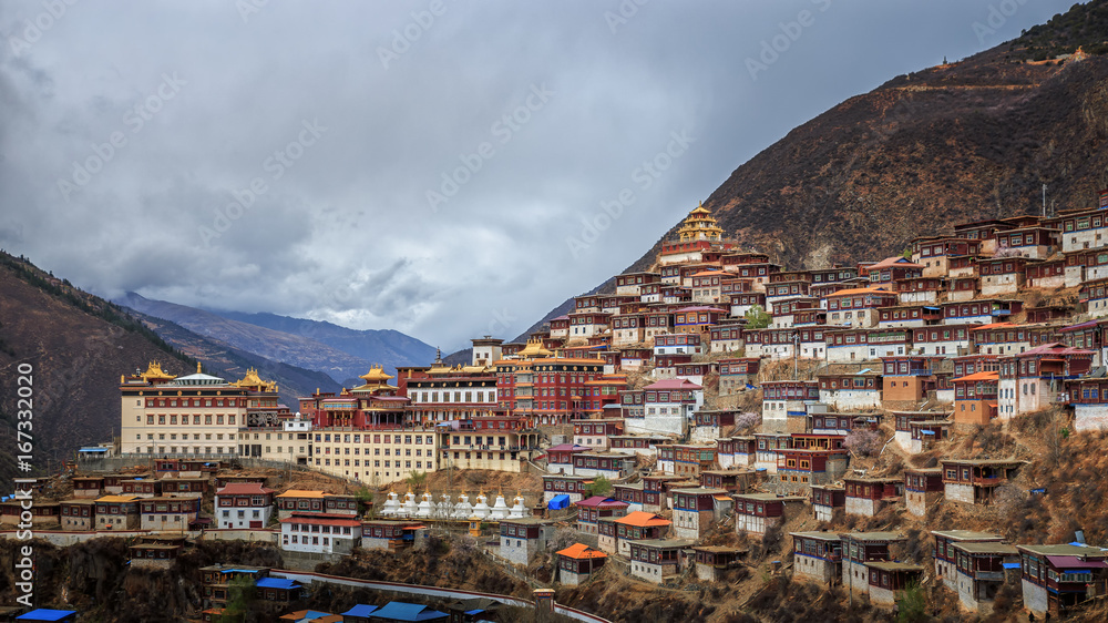 Dege Gonchen Sichuan Tibet Valley in the hill & Mountain