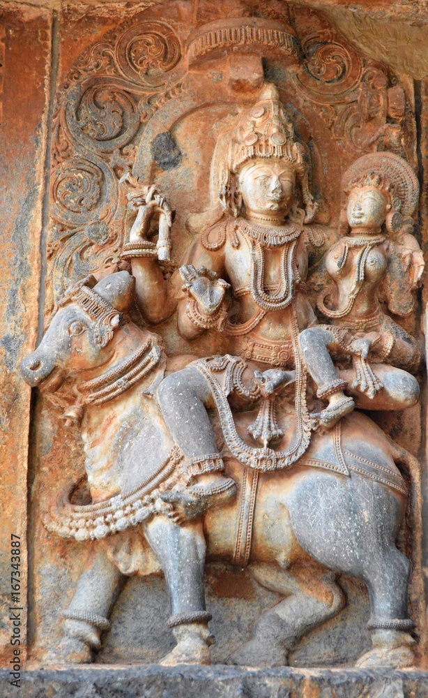 Shiva and Parvathi on Nandi Hoysaleswara Temple Halebidu