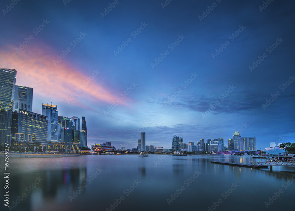 Naklejka premium Skyline