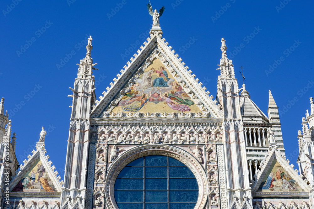 Fototapeta premium Detail of the cathedral at Siena