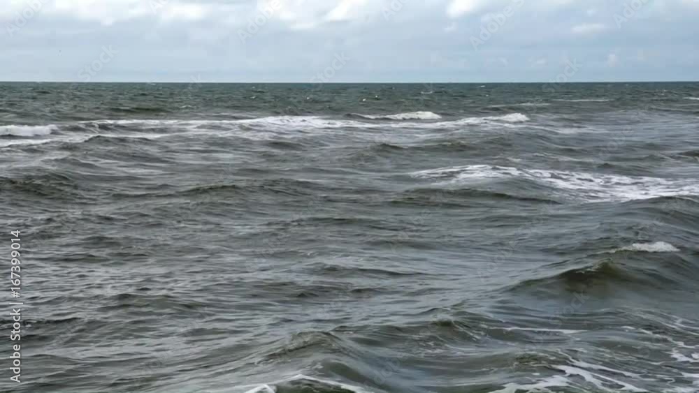 Nordsee - starker Wellengang an der Küste Nordsee - starker Wellengang an der Küste
