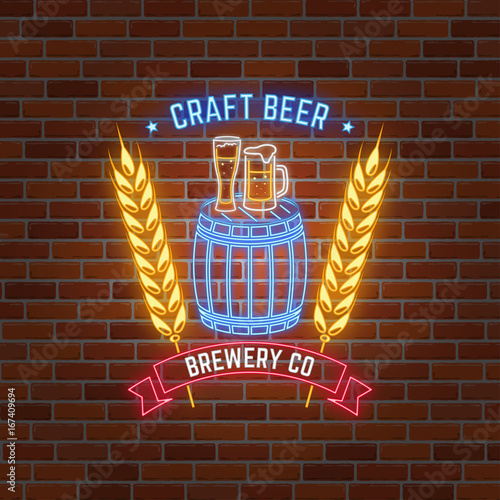 Retro neon Beer Bar sign on brick wall background.