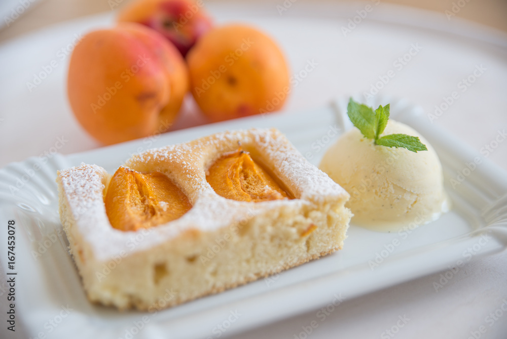 Aprikosenkuchen Aprikosenkuchen