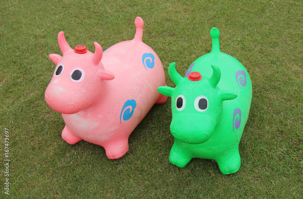 Cow hopper toy new arrivals