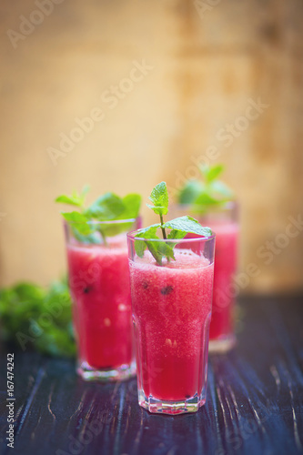 watermelon drink with mint