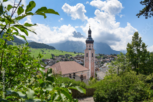 Urlaubsort Kastelruth in Südtirol photo