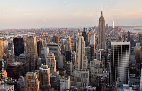 The skyline of midtown and downtown New York City. © michaelfitz