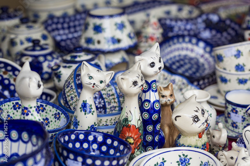 Tableau sur toile Traditional polish ceramic at local sale market.