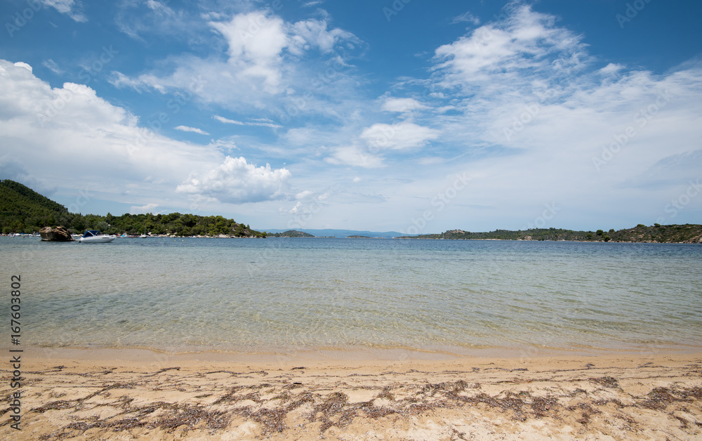 Obraz premium Idyllic sand tropical beach