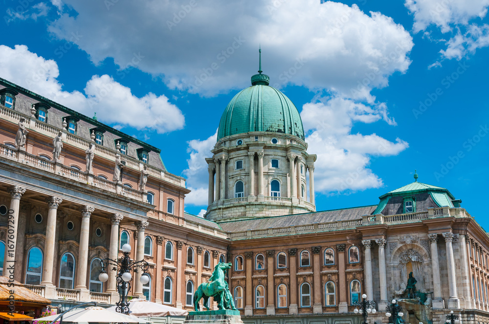 Obraz premium Royal castle at Buda hill in Budapest, Hungary