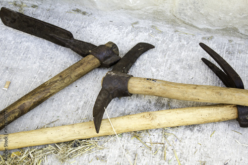 Canvas Print Peaks and hoe tools