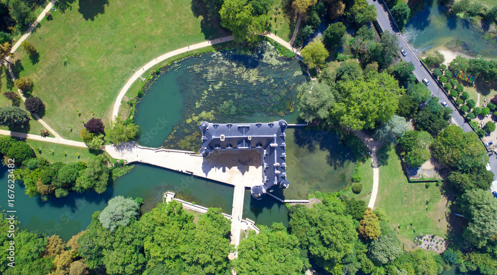 Photo aérienne à la verticale du château d'Azay le Rideau