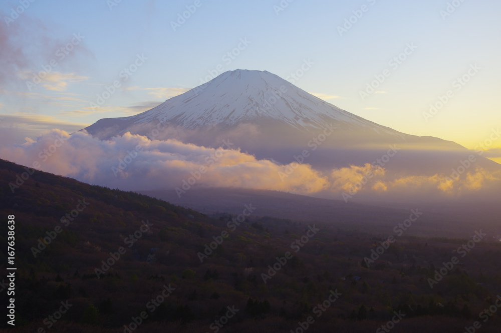 夕暮の富士山