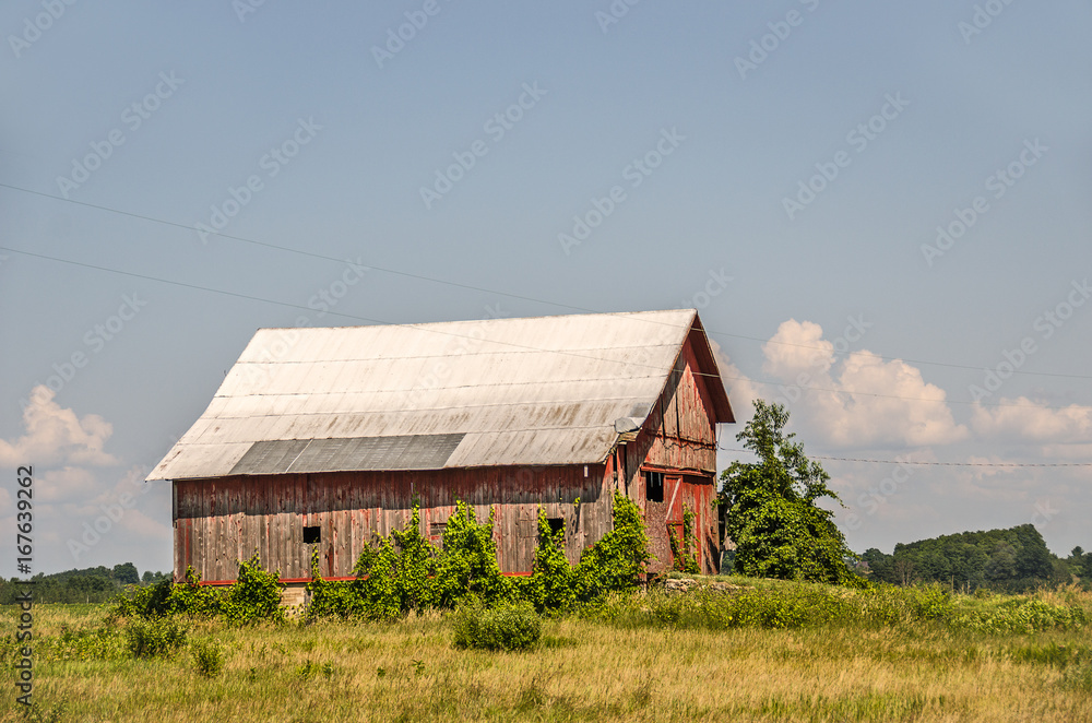 Obraz premium Faded Red Barn