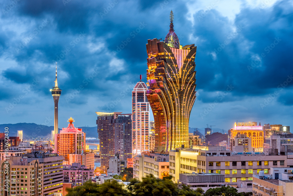 Obraz premium Makau, Chiny panoramę miasta o zmierzchu.