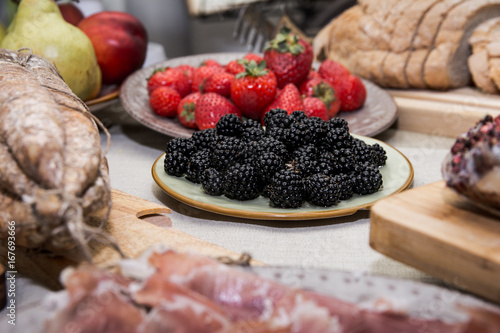 Prima colazione ricca. photo