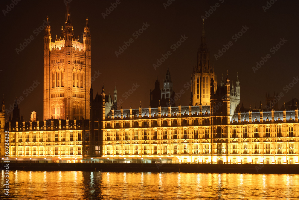 View on Palace of Westminsterby by night