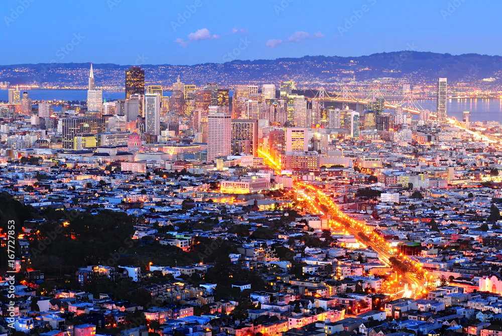 Obraz premium Aerial View of San Francisco, California USA in the evening.